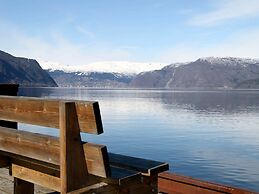 7 Person Holiday Home in Fresvik