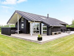 5 Star Holiday Home in Brovst