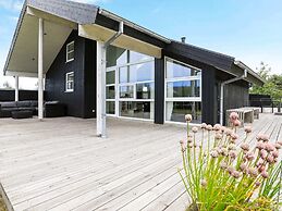 5 Star Holiday Home in Brovst