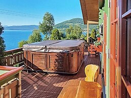 Holiday Home in Hundeidvik