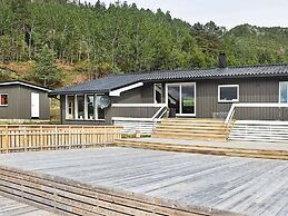 4 Star Holiday Home in Sundlandet