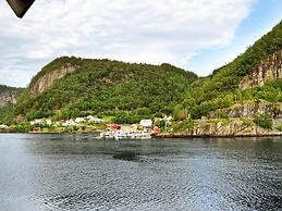 Holiday Home in Leirvik I Sogn
