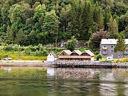 Holiday Home in Leirvik I Sogn