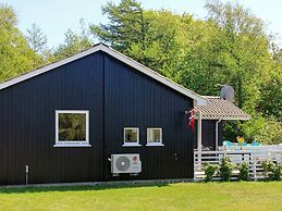 Luxurious Holiday Home in Millinge With Roofed Terrace
