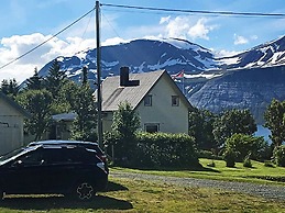 6 Person Holiday Home in Svensby