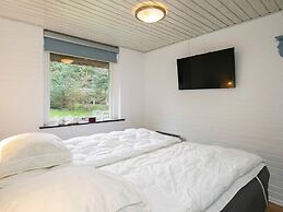 6 Person Holiday Home in Ulfborg