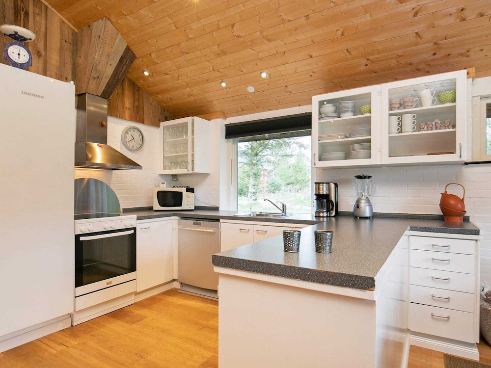 6 Person Holiday Home in Ulfborg