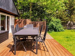 6 Person Holiday Home in Ulfborg