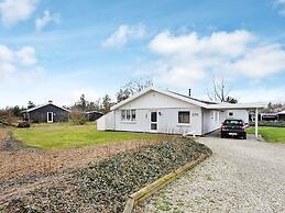 8 Person Holiday Home in Ulfborg