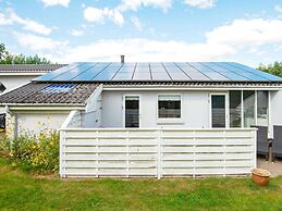8 Person Holiday Home in Ulfborg