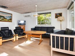 8 Person Holiday Home in Ulfborg