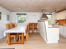 8 Person Holiday Home in Ulfborg