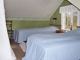 5 Person Holiday Home in Kalvsvik