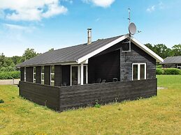 4 Star Holiday Home in Hals