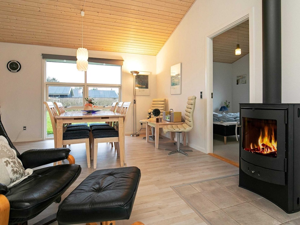 4 Star Holiday Home in Hals