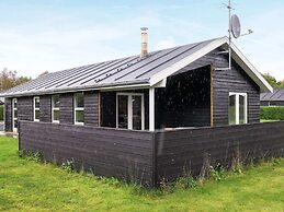 4 Star Holiday Home in Hals