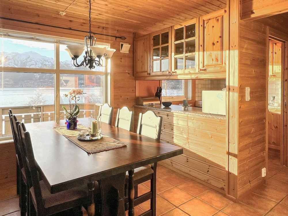 4 Star Holiday Home in Leikanger