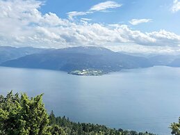4 Star Holiday Home in Leikanger