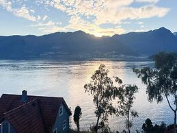 4 Star Holiday Home in Leikanger