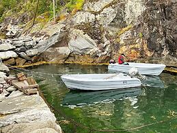 4 Star Holiday Home in Leikanger