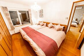 The Worldwide House