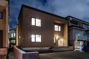 The Worldwide House