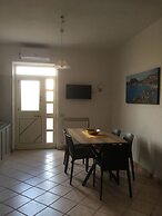 Magomadas Enjoy House