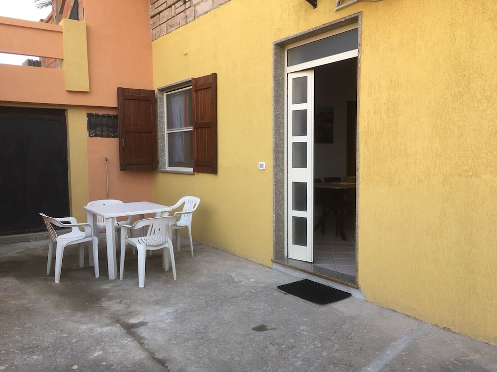 Magomadas Enjoy House