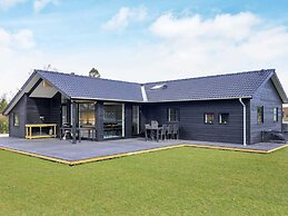 14 Person Holiday Home in Vaeggerlose