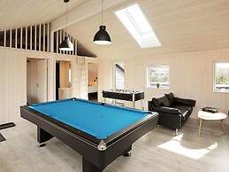 14 Person Holiday Home in Vaeggerlose