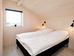 14 Person Holiday Home in Vaeggerlose