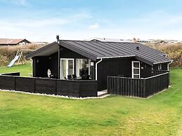 Modernized Seaside Retreat-by Traum