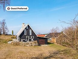 6 Person Holiday Home in Ebeltoft