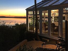 Historic Stay in Hejlsminde Sea