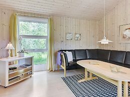 8 Person Holiday Home in Albaek