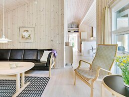8 Person Holiday Home in Albaek