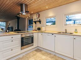 6 Person Holiday Home in Hals