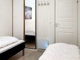 4 Star Holiday Home in Urangsvag