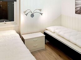 4 Star Holiday Home in Urangsvag
