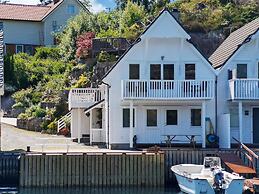 4 Star Holiday Home in Urangsvag