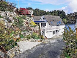 4 Star Holiday Home in Urangsvag