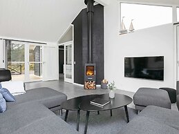 5 Star Holiday Home in Jerup
