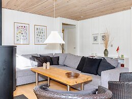 8 Person Holiday Home in Thyholm