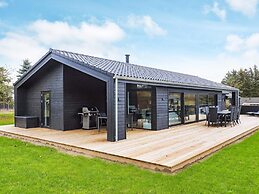 5 Star Holiday Home in Hjorring