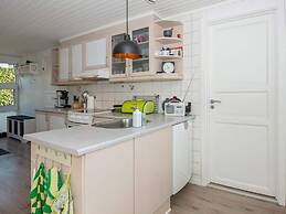 6 Person Holiday Home in Hejls
