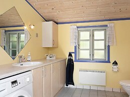 Plush Holiday Home in Storvorde With Roofed Terrace