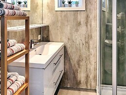 5 Star Holiday Home in Brattvag