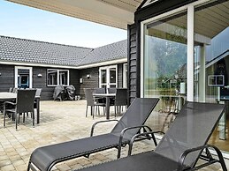 5 Star Holiday Home in Grenaa