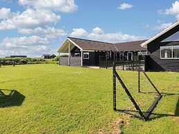 5 Star Holiday Home in Lokken