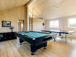 5 Star Holiday Home in Lokken